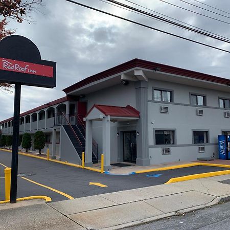 Red Roof Inn Copiague Exterior photo